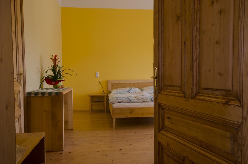 Papperl A' Pub Hotel Schonberg am Kamp Luaran gambar
